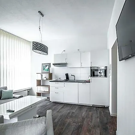 Central Apartments Aalen מלון דירות 3*
